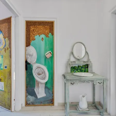Holiday home Contemporary Art House *